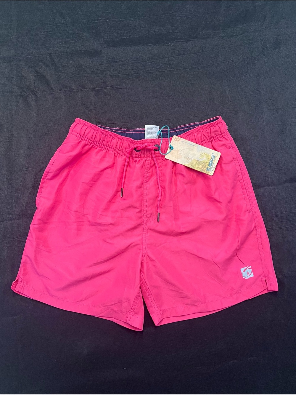 Island Haze Men’s Swim Trunks Size Medium Fuschia Mesh Lined New with tags